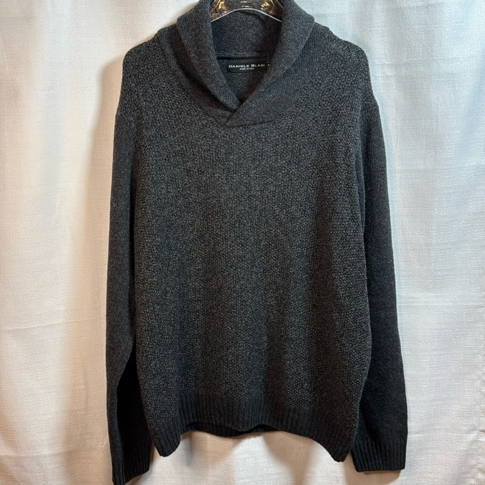 DANIELE BLASI Charcoal Sweater (NWOT)